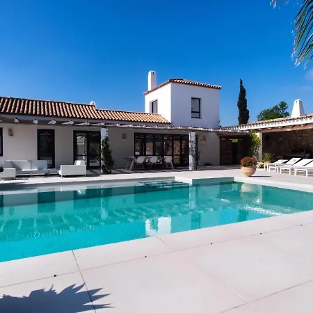 Ref 16 Cortijo Chalmalar تريفة