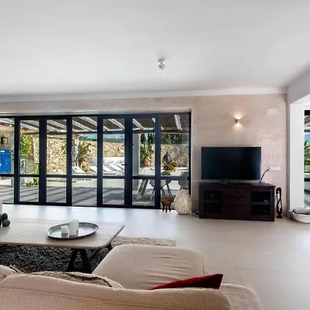 Ref 16 Cortijo Chalmalar مزرعة للإقامة *