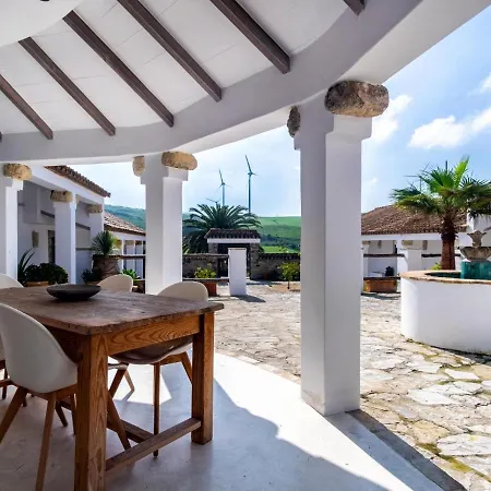 Ref 16 Cortijo Chalmalar تريفة