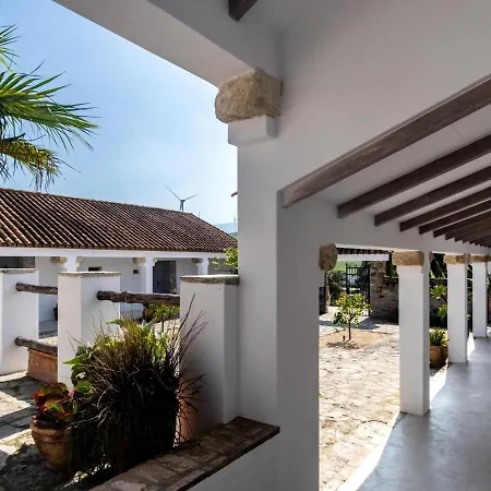 Ref 16 Cortijo Chalmalar مزرعة للإقامة