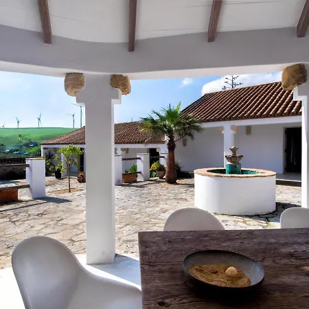 Ref 16 Cortijo Chalmalar تريفة